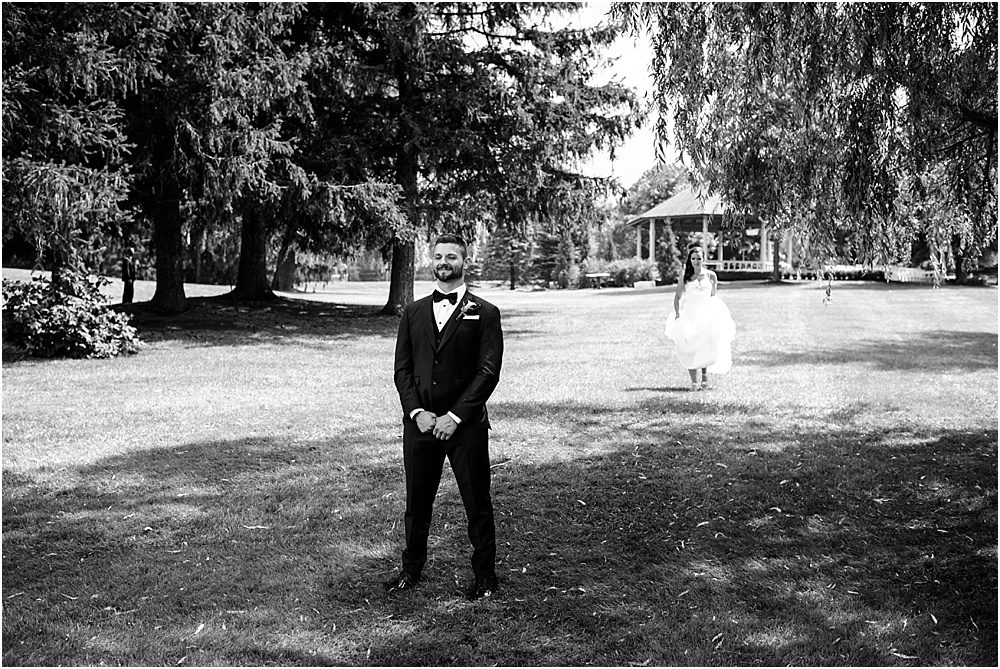 calydon wedding photographer, Alliston Wedding